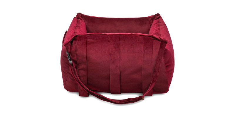 tył fotelika samochodowego dla psa koloru bordowego transporter do auta producent HUGGY DOGGY model Snug