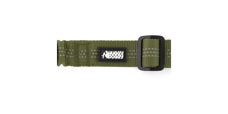 logo marki HUGGY  DOGGY wyszyte na pasie bezpieczeństwa