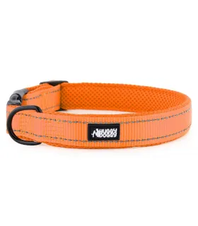 Pomarańczowa obroża Walky od HUGGY DOGGY z odblaskowymi elementami, zapewniająca widoczność psów w nocy, dodatkowo z regulacją