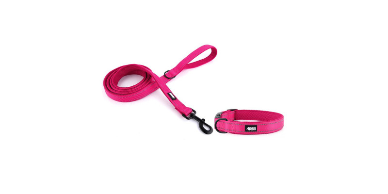 Stylowa obroża ze smyczą Walky marki HUGGY DOGGY w odcieniu różowym, łącząca komfort z modnym designem