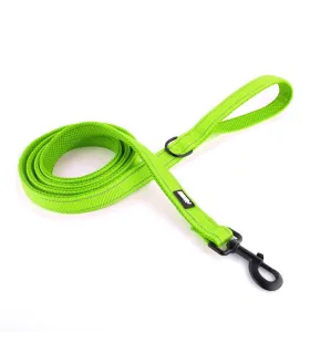 Zielona smycz HUGGY DOGGY Walky z ergonomicznym uchwytem, komfortowa dla właścicieli psów